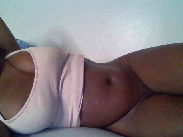 Melanin-pixie webcam