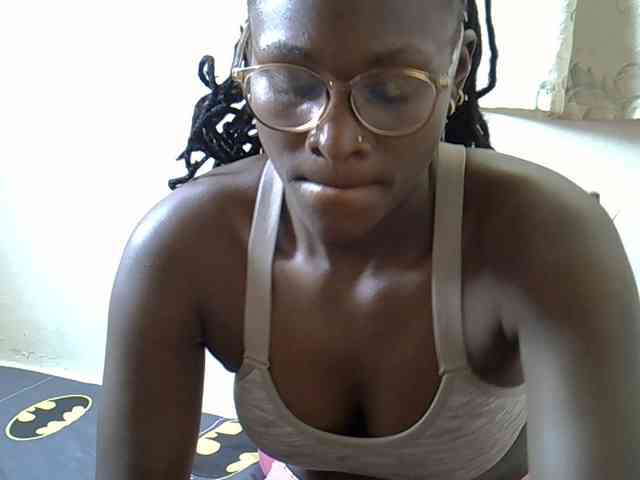 Sexykiteey webcam