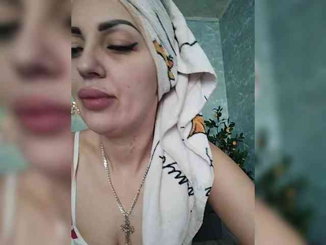 SexyKitty75-1 webcam
