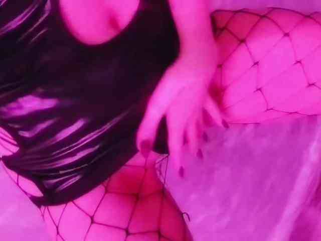 SexyKitty75-1 webcam