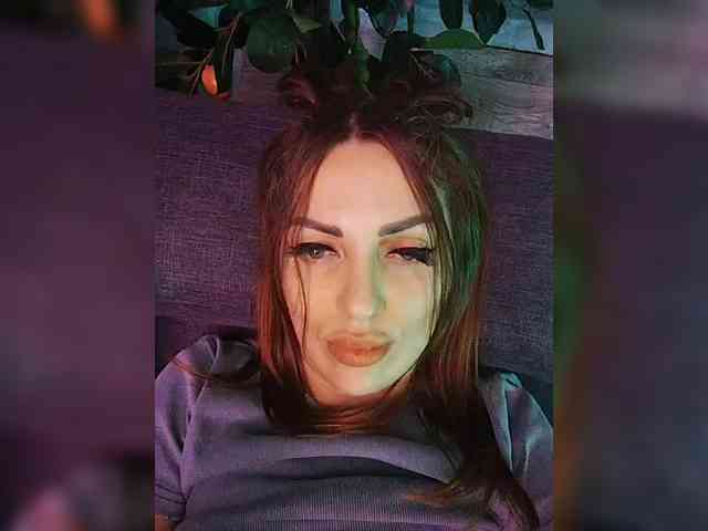 SexyKitty75-1 webcam