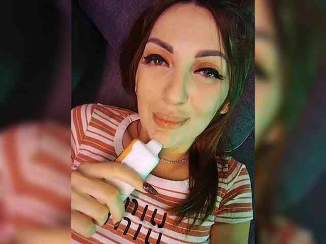 SexyKitty75-1 webcam