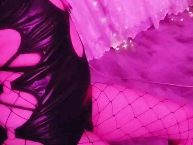 SexyKitty75-1 webcam