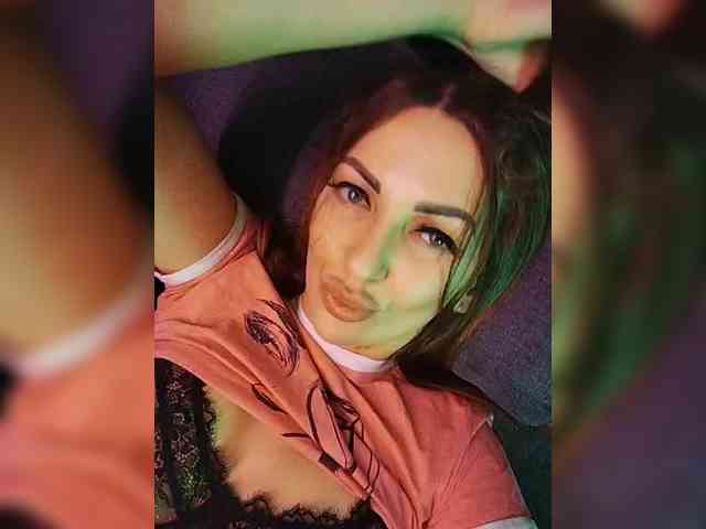 SexyKitty75-1 webcam