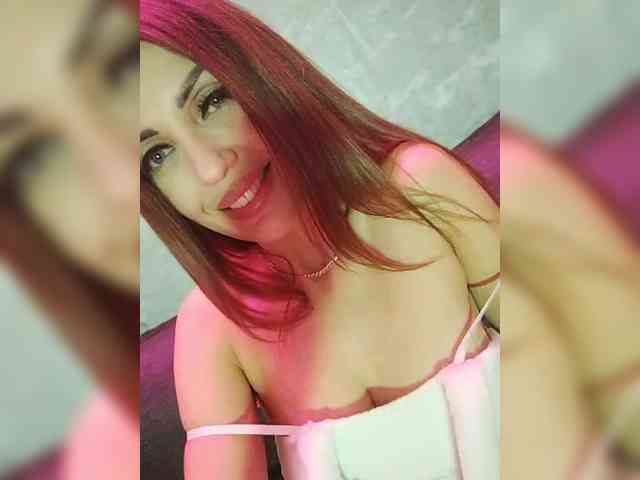 SexyKitty75-1 webcam