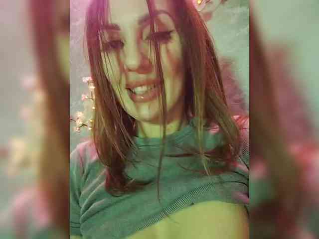 SexyKitty75-1 webcam