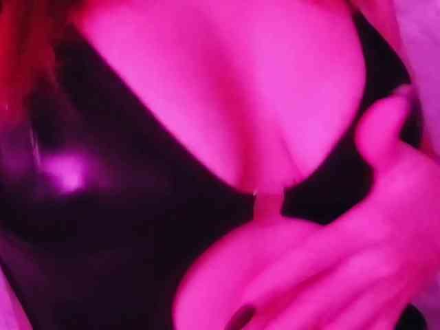 SexyKitty75-1 webcam