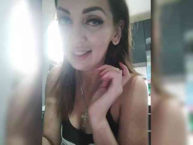 SexyKitty75-1 webcam