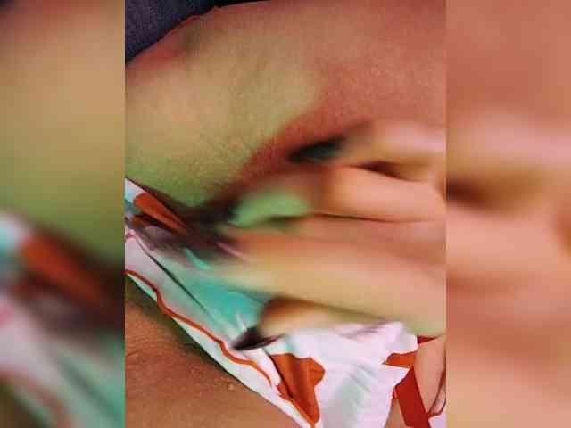 SexyKitty75-1 webcam