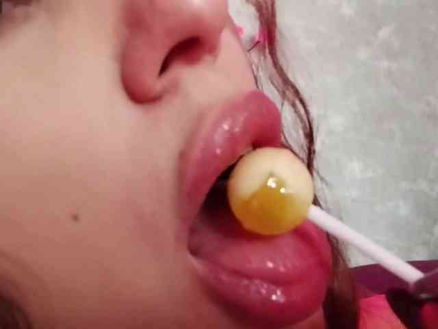 SexyKitty75-1 webcam