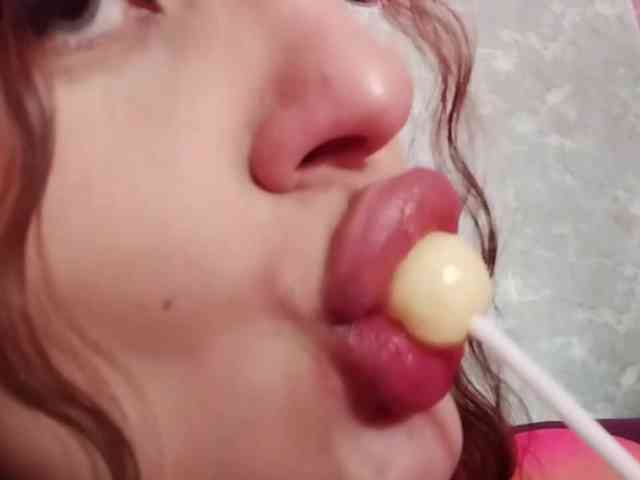 SexyKitty75-1 webcam