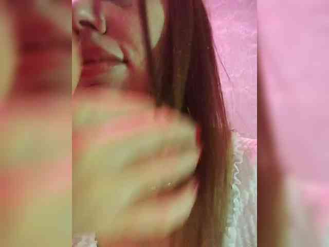 SexyKitty75-1 webcam