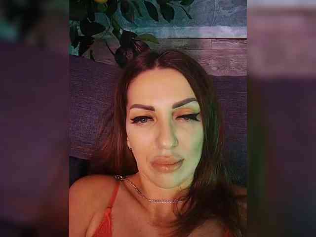 SexyKitty75-1 webcam