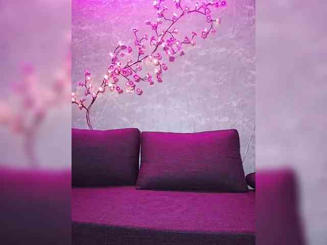 SexyKitty75-1 webcam