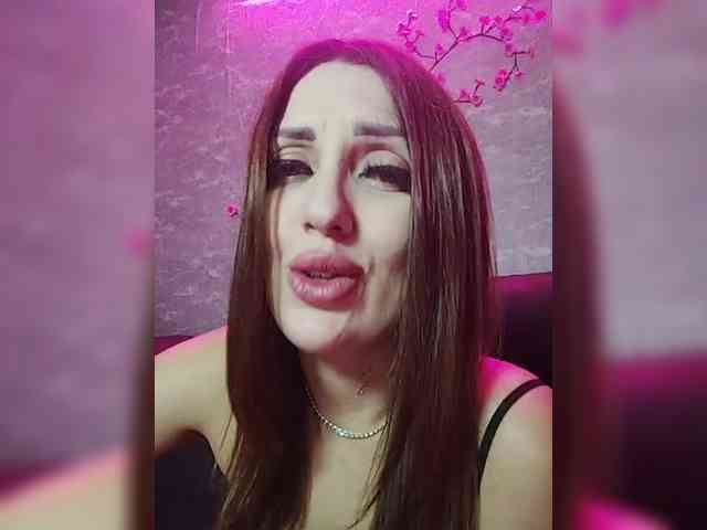 SexyKitty75-1 webcam