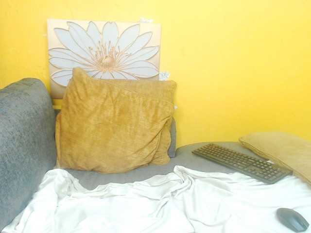 IndianNadiaX webcam