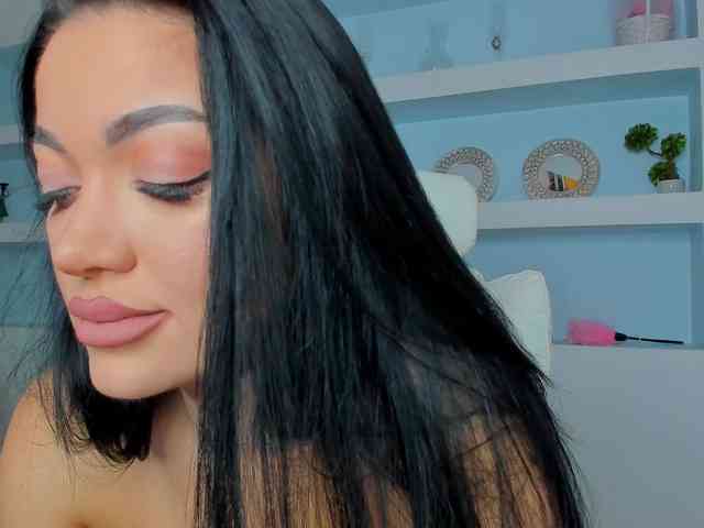 JuicyJulie webcam