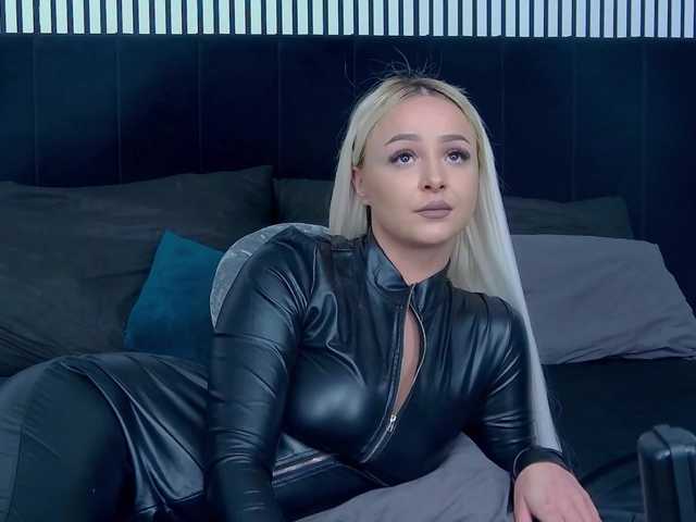 wickeddenise webcam