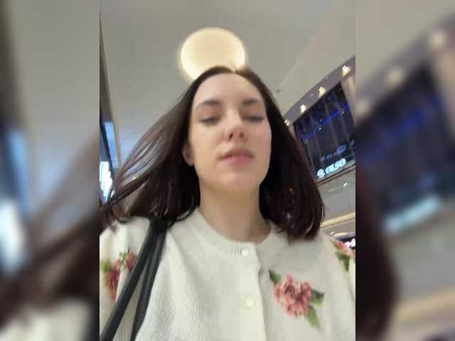 Accedi alla chat con il nickname -Your-Michelle- -Your-Michelle-