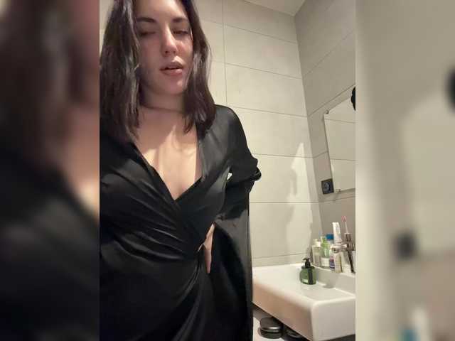 Entra en el chat con el modelo -Your-Michelle- -Your-Michelle-