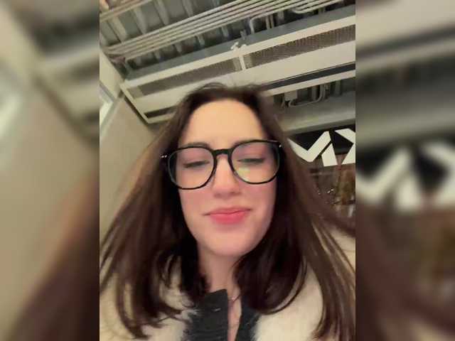 Entra en el chat con el modelo -Your-Michelle- -Your-Michelle-