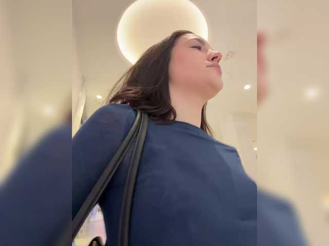 Accedi alla chat con il nickname -Your-Michelle- -Your-Michelle-