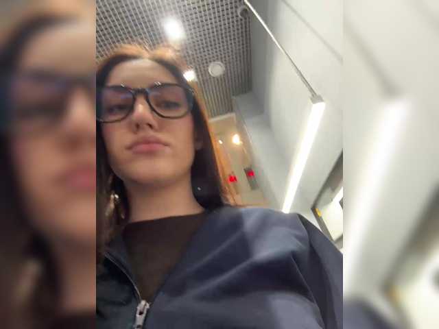 Accedi alla chat con il nickname -Your-Michelle- -Your-Michelle-