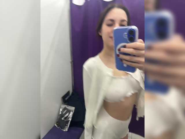 Entra en el chat con el modelo -Your-Michelle- -Your-Michelle-