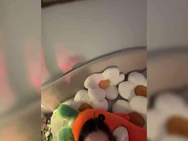 -Your-Michelle- webcam