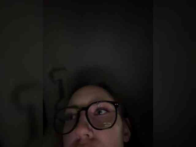 -Your-Michelle- webcam