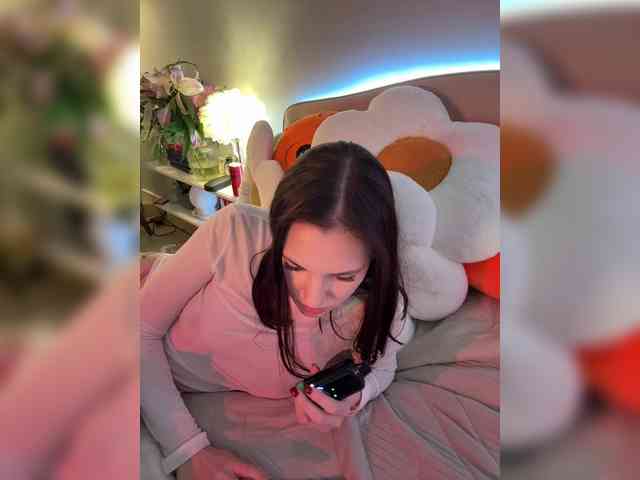 -Your-Michelle- webcam