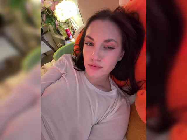 -Your-Michelle- webcam