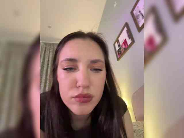 -Your-Michelle- webcam