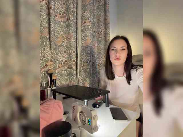 -Your-Michelle- webcam