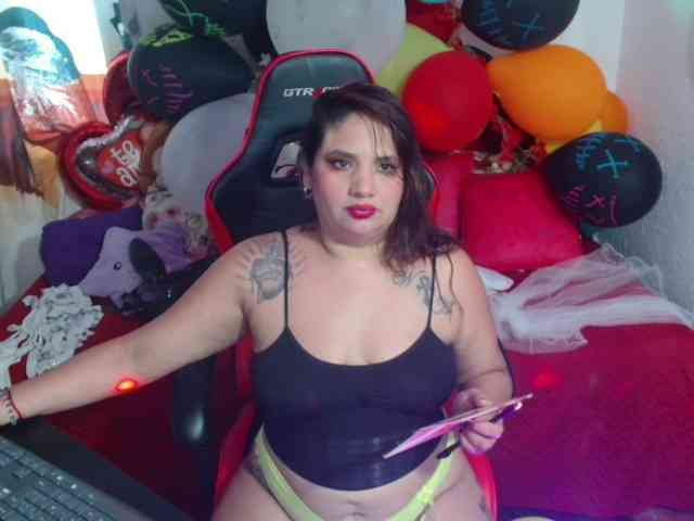 rous-kinky webcam