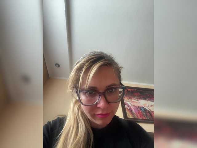 Elegant00Girl webcam