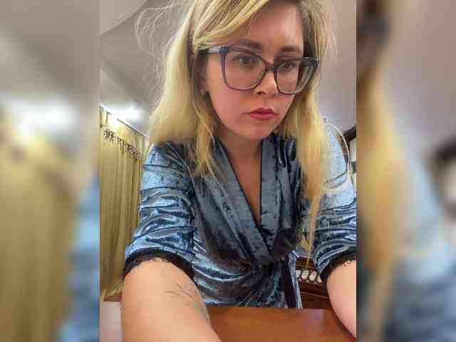 Elegant00Girl webcam