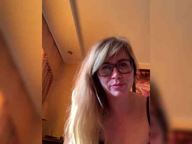 Elegant00Girl webcam