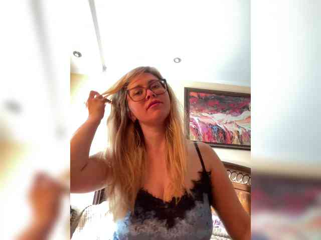 Elegant00Girl webcam