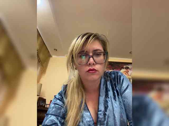 Elegant00Girl webcam
