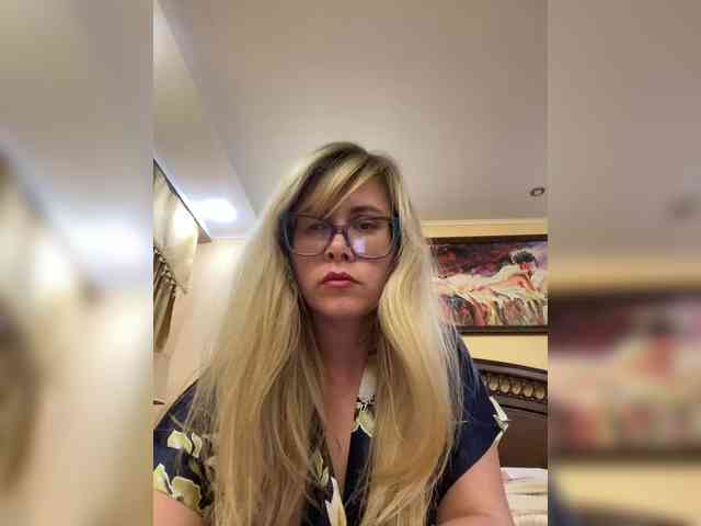 Elegant00Girl webcam