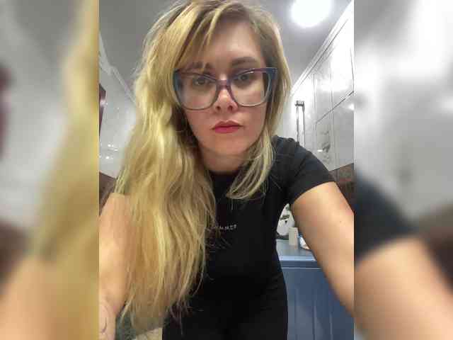 Elegant00Girl webcam