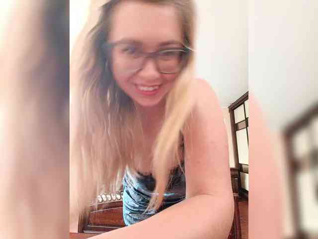 Elegant00Girl webcam