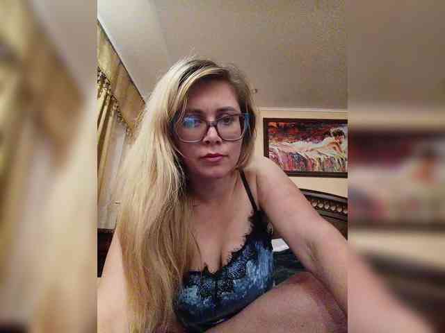 Elegant00Girl webcam