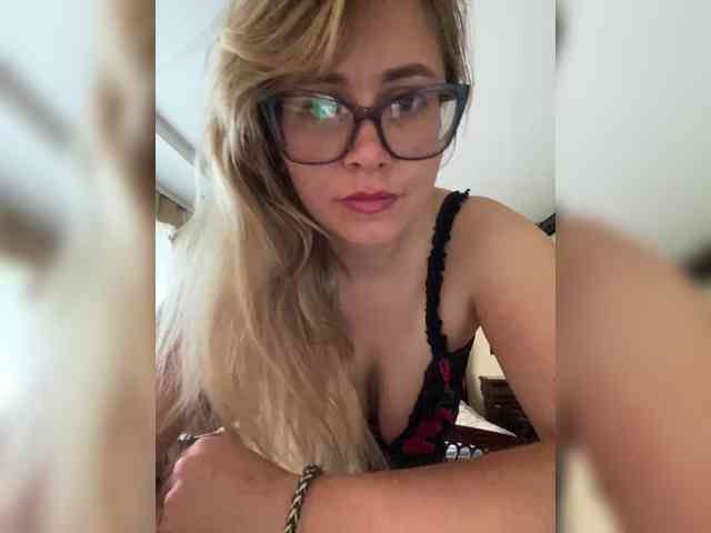 Elegant00Girl webcam