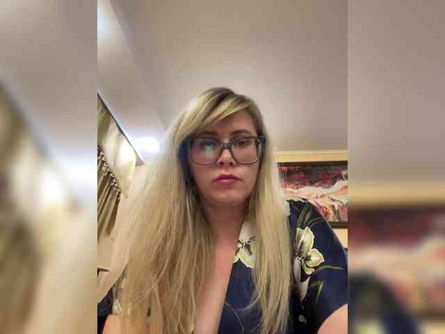 Elegant00Girl webcam