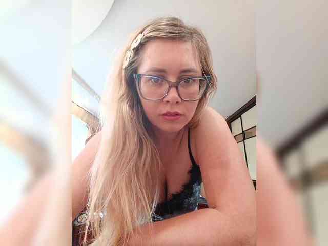 Elegant00Girl webcam