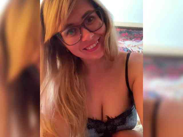 Elegant00Girl webcam