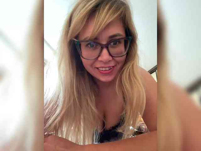 Elegant00Girl webcam