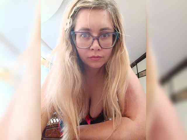 Elegant00Girl webcam